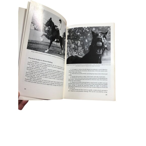 Feeding and Care of the Horse The Southern States Way 1987 - Picture 5 of 6